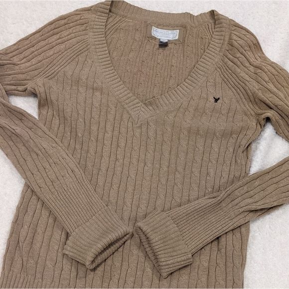 âť—2/$25 Bundle Discountâť—Tan-colored deep v-neck sweater - Picture 5 of 12